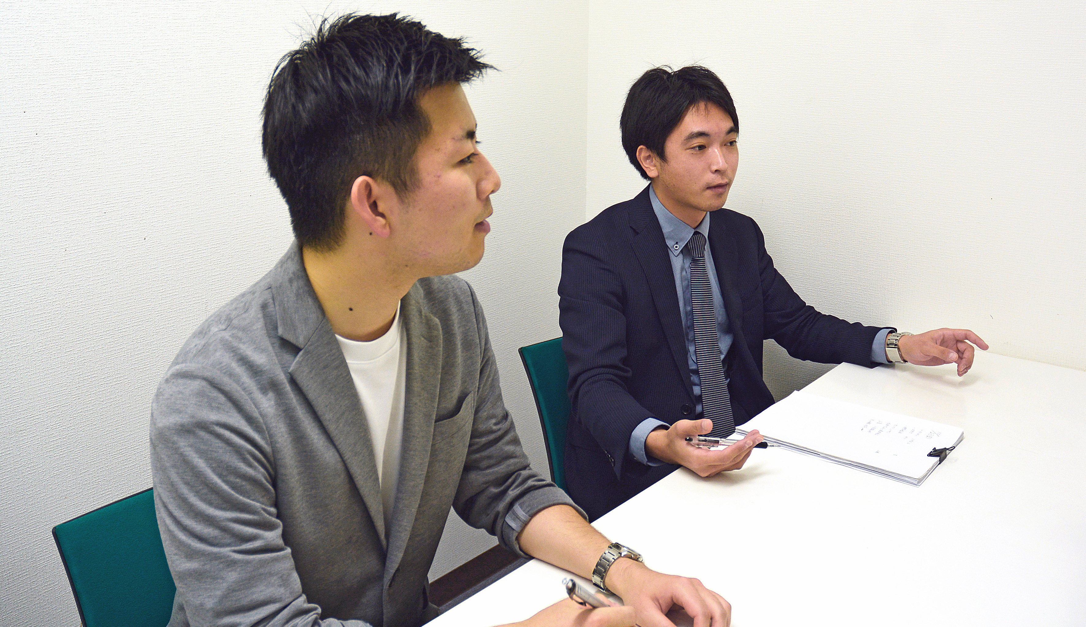 営業ミーティング風景